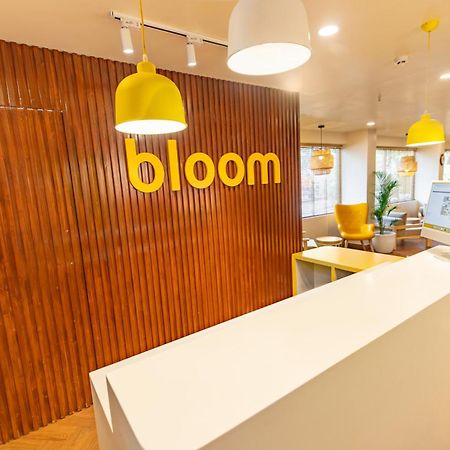 Bloom Hotel - Richmond Road Бангалор Экстерьер фото